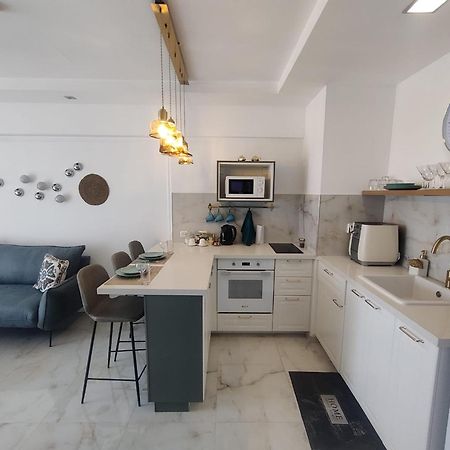 Ferienwohnung סוויטת פאר מול הים Aschdod Exterior foto