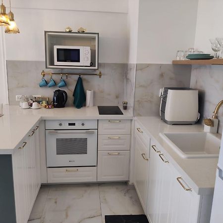 Ferienwohnung סוויטת פאר מול הים Aschdod Exterior foto