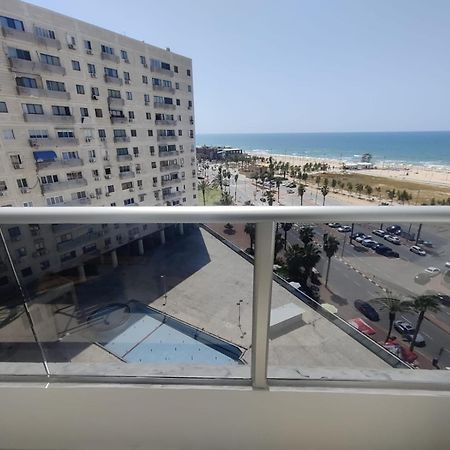 Ferienwohnung סוויטת פאר מול הים Aschdod Exterior foto