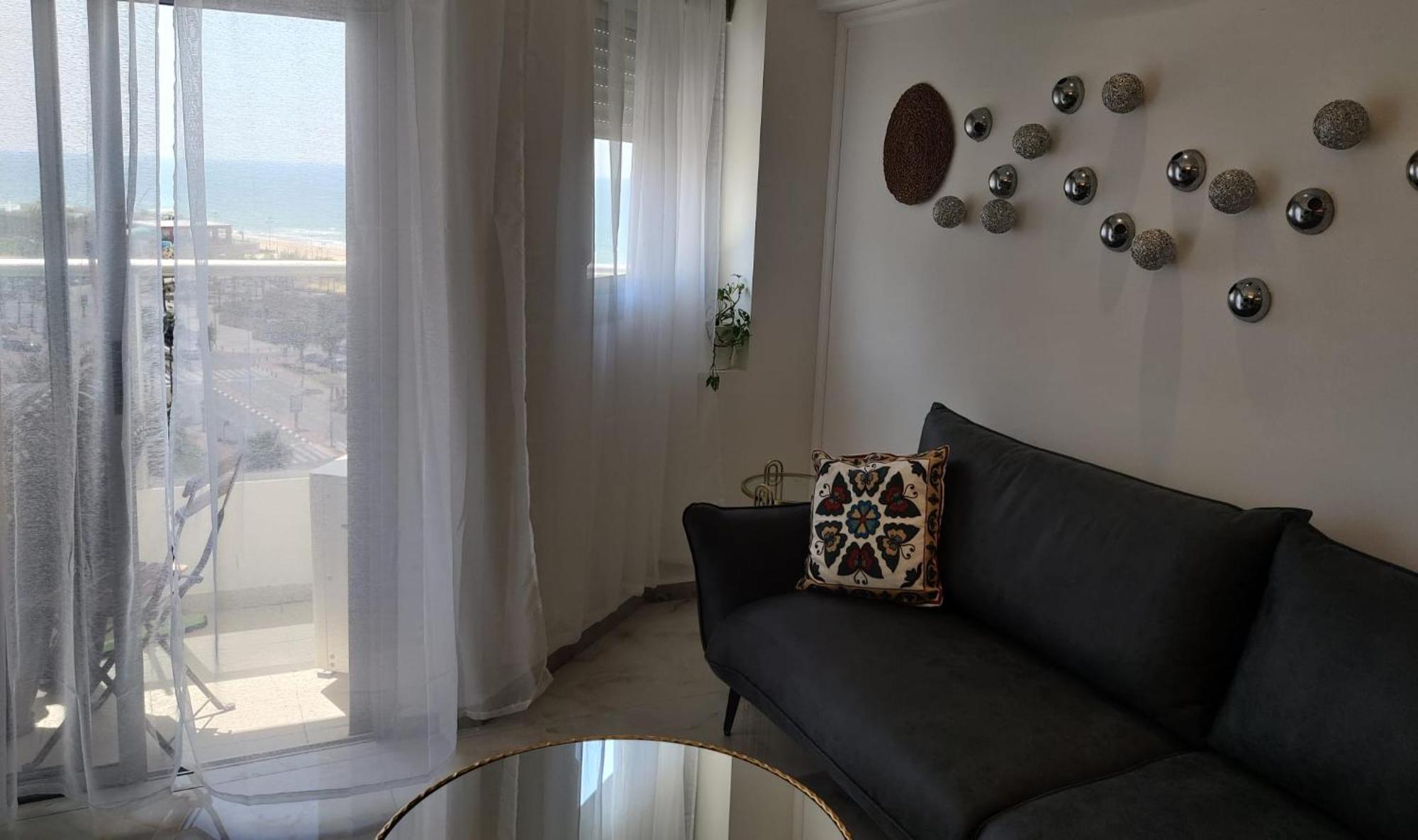 Ferienwohnung סוויטת פאר מול הים Aschdod Exterior foto