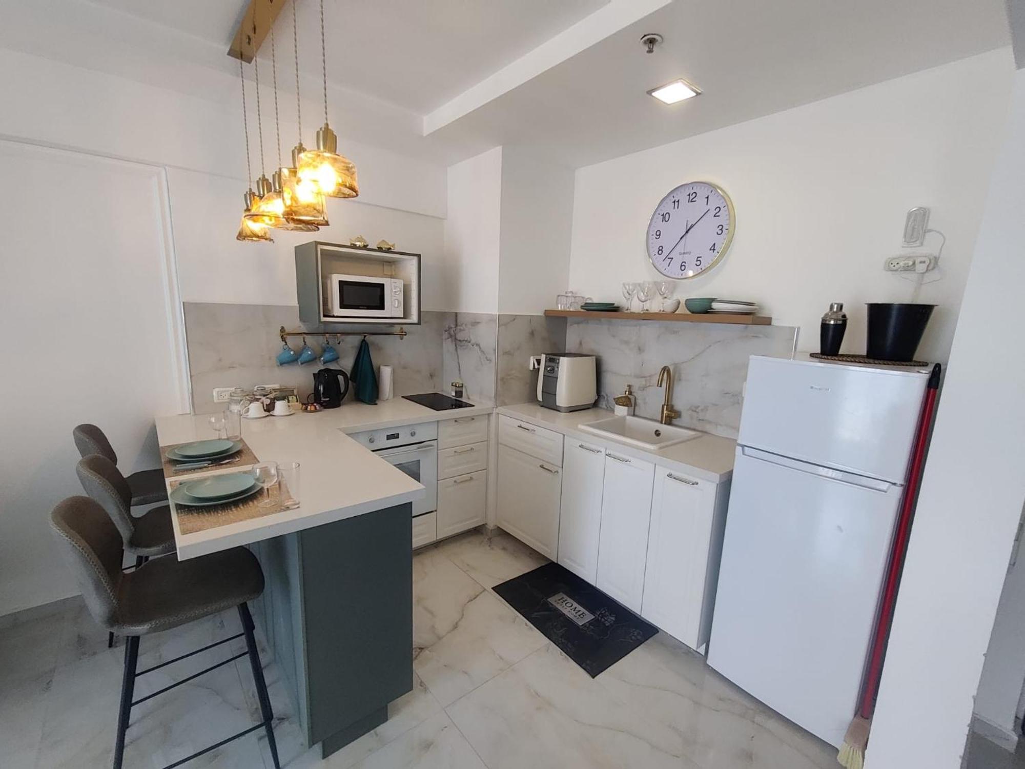 Ferienwohnung סוויטת פאר מול הים Aschdod Exterior foto