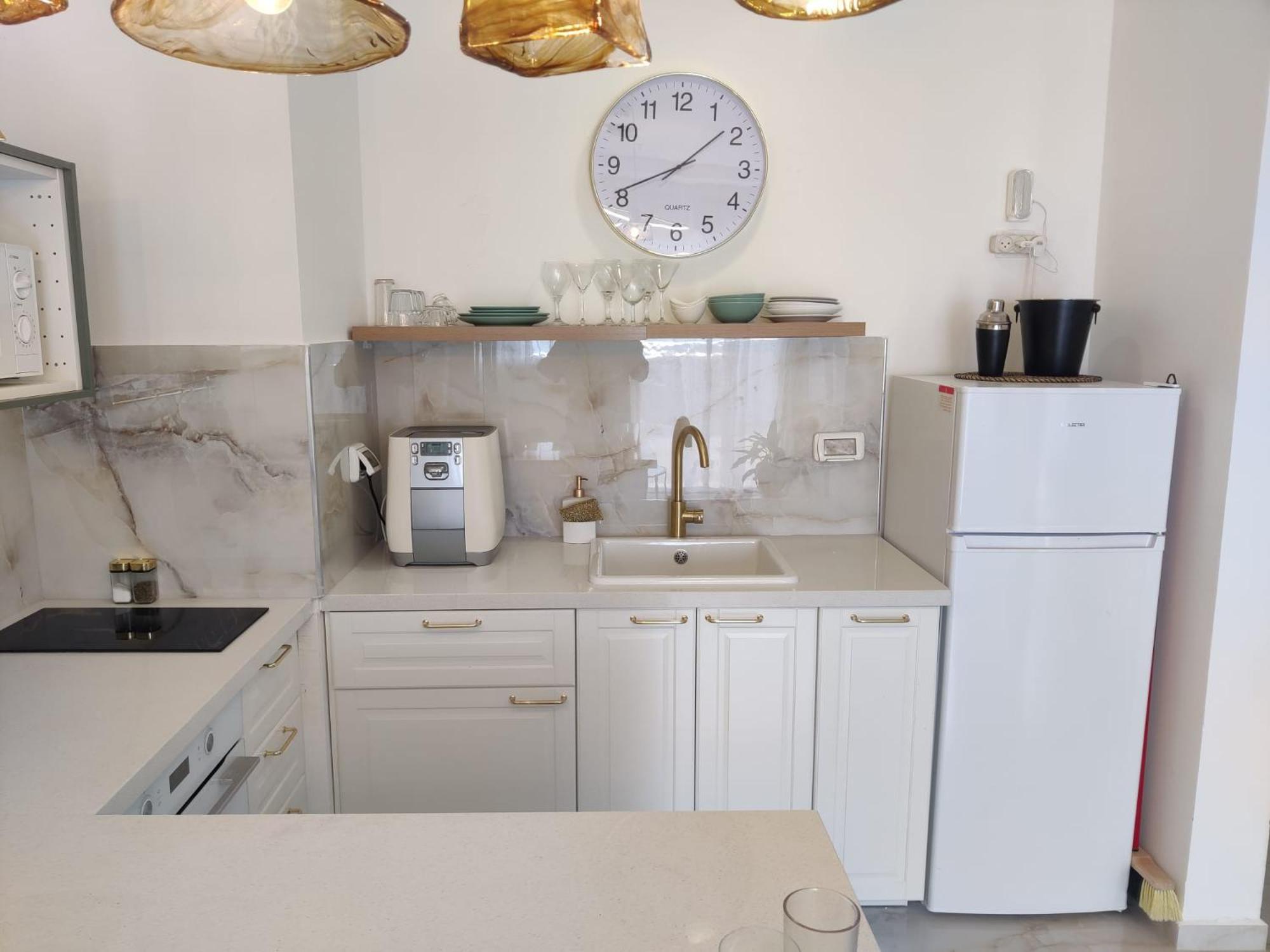 Ferienwohnung סוויטת פאר מול הים Aschdod Exterior foto