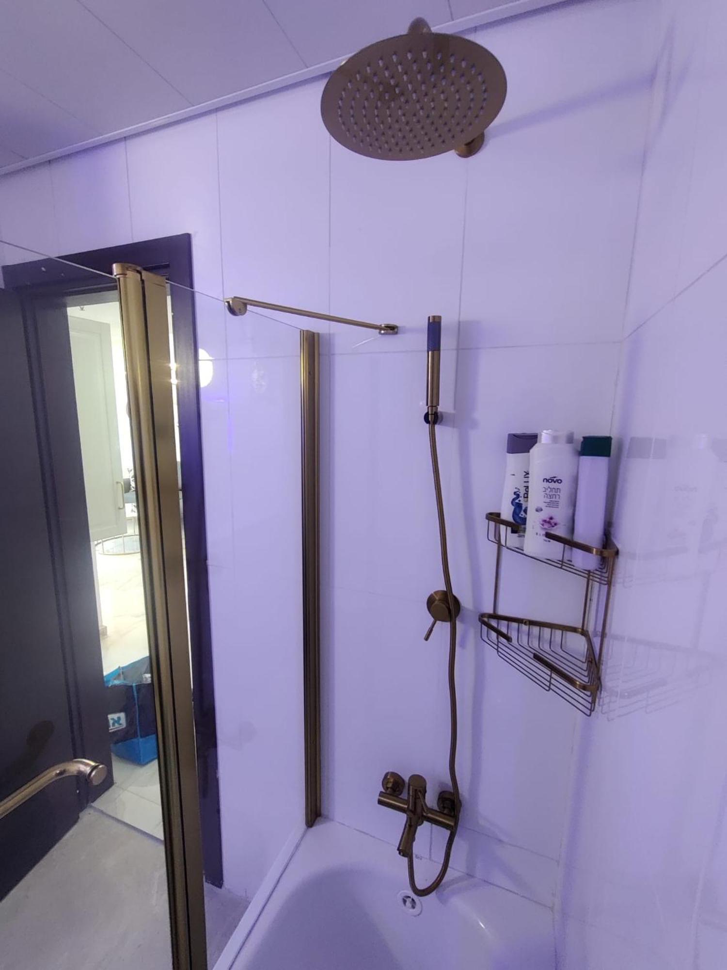 Ferienwohnung סוויטת פאר מול הים Aschdod Exterior foto